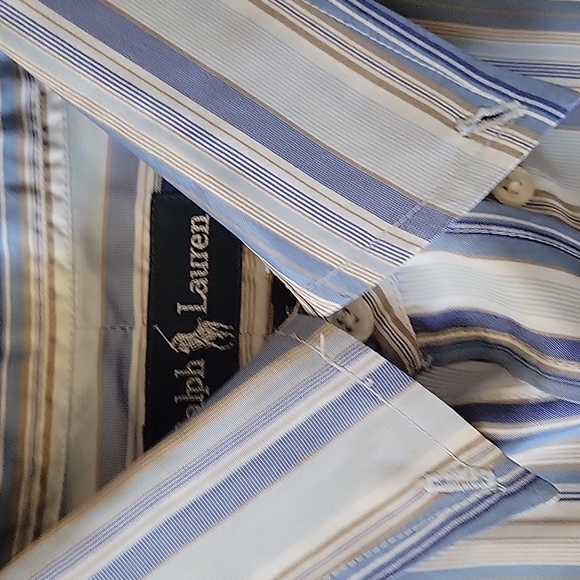 Mens L/S medium Polo Blake. Very nice shirt made of of a different material. - Picture 3 of 3